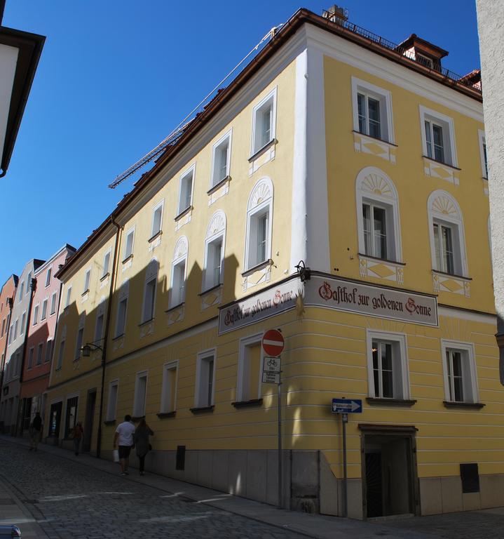 Gasthof Zur Goldenen Sonne Пасау Екстериор снимка