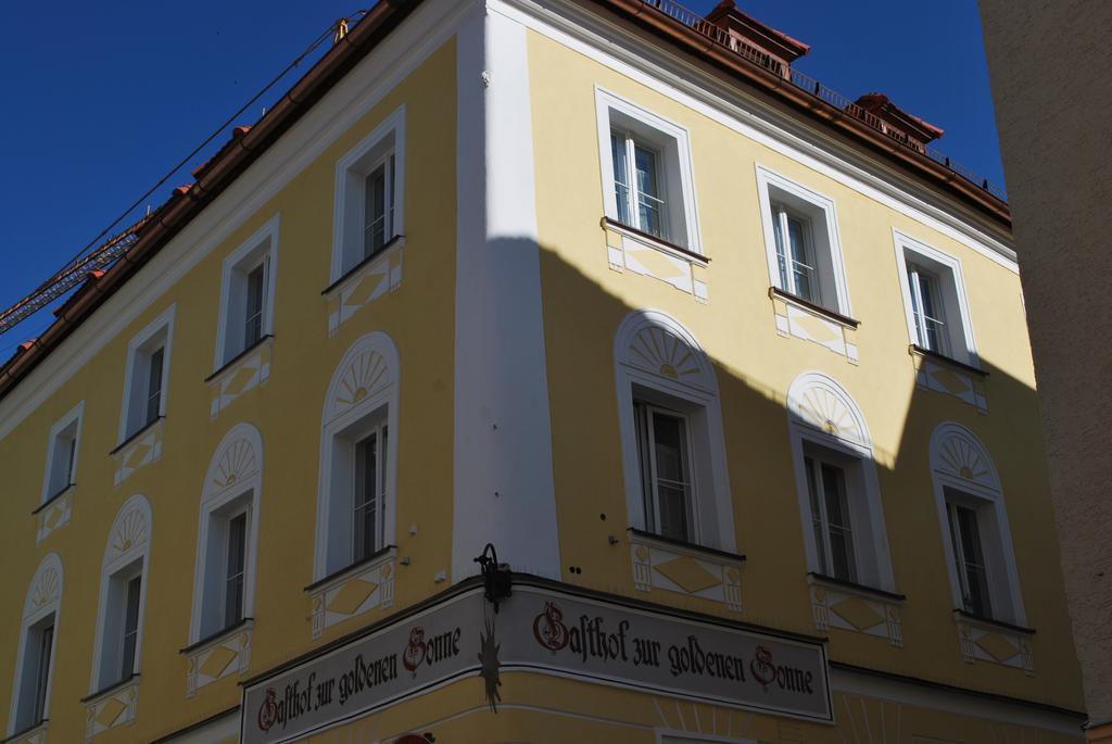 Gasthof Zur Goldenen Sonne Пасау Екстериор снимка